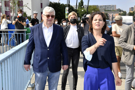 Besuch von Kanlzerkandidatin Annalena Baerbock und Joschka Fischer in Frankfurt (Oder)