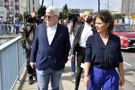 Besuch von Kanlzerkandidatin Annalena Baerbock und Joschka Fischer in Frankfurt (Oder)