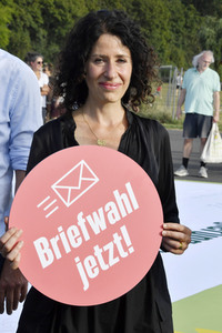 Start der Briefwahlkampagne von Bündnis 90/Die Grünen in Berlin