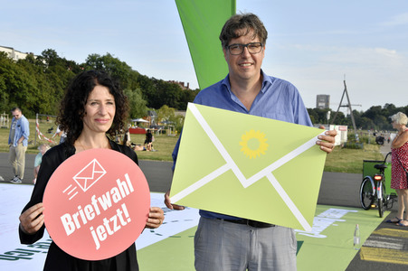 Start der Briefwahlkampagne von Bündnis 90/Die Grünen in Berlin