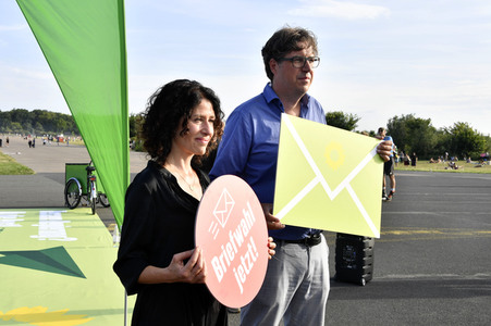 Start der Briefwahlkampagne von Bündnis 90/Die Grünen in Berlin
