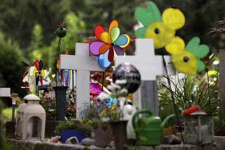 Symbolfoto Kindergräber