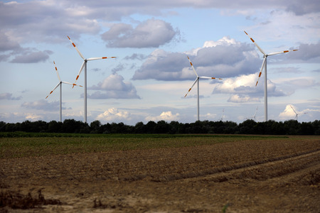 Symbolfoto Windräder