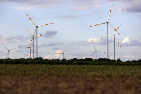 Symbolfoto Windräder