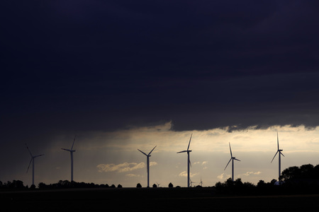 Symbolfoto Windräder