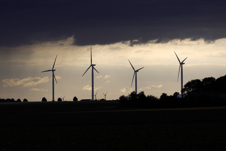 Symbolfoto Windräder