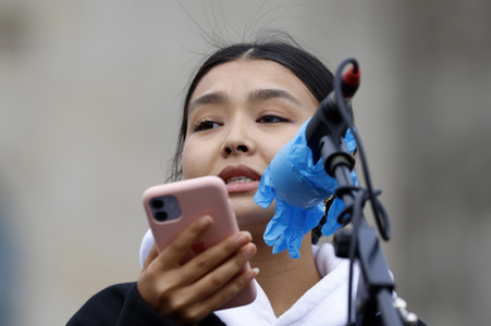 Kundgebung 'Luftbrücke jetzt! Schafft sichere Fluchtwege aus Afghanistan!' in Berlin