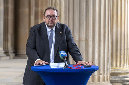 Eröffnung des 'Europäischen Zentrums für Jüdische Gelehrsamkeit' in Potsdam