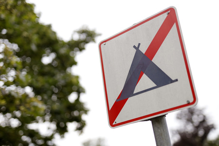 Symbolfoto Zelten verboten