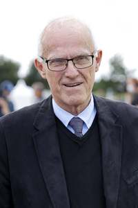 Armin Laschet bei der Inbetriebnahme das Pumpwerks Oberhausen