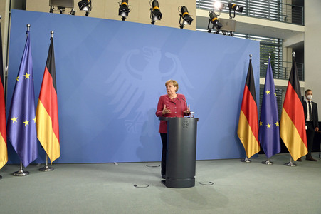Pressekonferenz mit Angela Merkel zur Lage in Afghanistan in Berlin