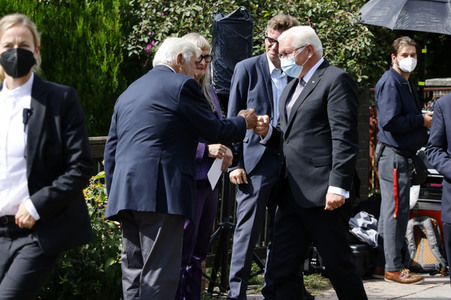 Verlegung eines Stolpersteins für NS-Opfer Bruno Lüdke in Berlin