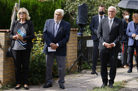 Verlegung eines Stolpersteins für NS-Opfer Bruno Lüdke in Berlin