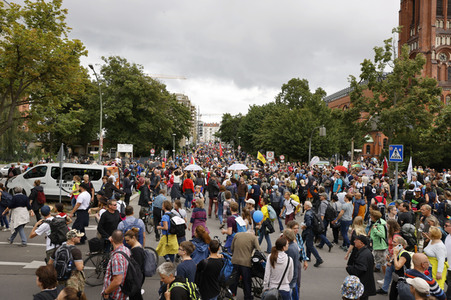 Demonstration von Kritikern der Corona-Maßnahmen in Berlin