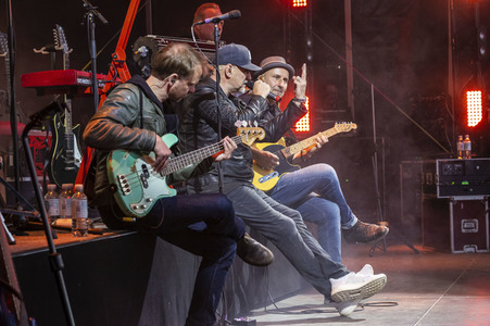 Autokultur-Konzert von Fury in the Slaughterhouse in Hannover