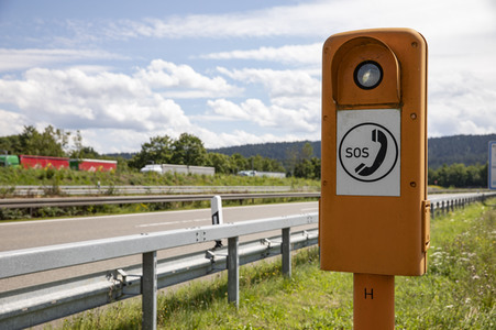 Symbolfoto Notrufsäule