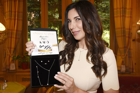 Präsentation Alexandra Polzin Schmuck Kollektion by Kado in Elisabethszell