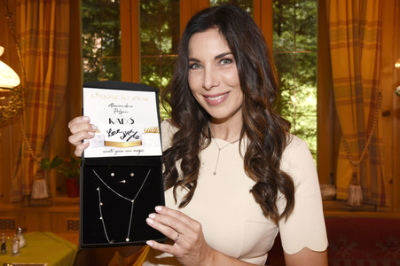 Präsentation Alexandra Polzin Schmuck Kollektion by Kado in Elisabethszell