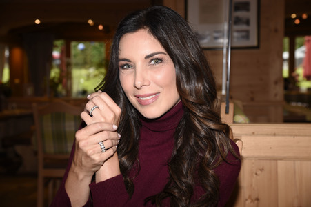 Präsentation Alexandra Polzin Schmuck Kollektion by Kado in Elisabethszell