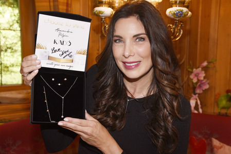 Präsentation Alexandra Polzin Schmuck Kollektion by Kado in Elisabethszell