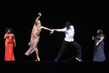 Pressecocktail zur Souldance Show 'Candle Light Cocktail' in Berlin