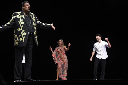 Pressecocktail zur Souldance Show 'Candle Light Cocktail' in Berlin