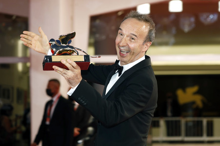 Goldener Löwe für Roberto Benigni, Internationale Filmfestspiele von Venedig 2021