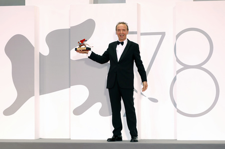 Goldener Löwe für Roberto Benigni, Internationale Filmfestspiele von Venedig 2021