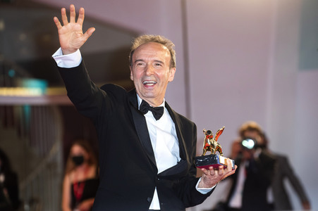 Goldener Löwe für Roberto Benigni, Internationale Filmfestspiele von Venedig 2021