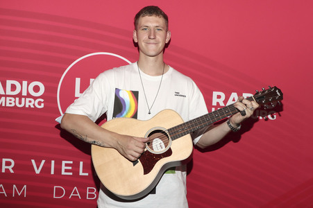 Nathan Evans bei Radio Hamburg