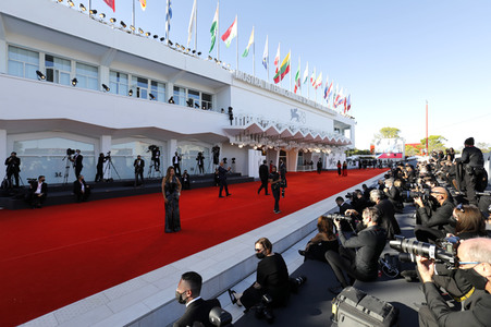 Festival Opening und Filmpremiere 'Madres paralelas', Internationale Filmfestspiele von Venedig 2021