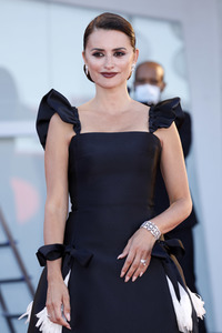 Festival Opening und Filmpremiere 'Madres paralelas', Internationale Filmfestspiele von Venedig 2021