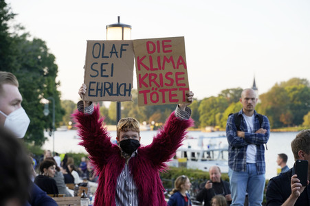 Olaf Scholz und Franziska Giffey beim Zukunftsgespräch in Berlin