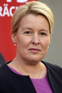 Olaf Scholz und Franziska Giffey beim Zukunftsgespräch in Berlin