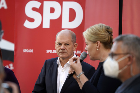 Olaf Scholz und Franziska Giffey beim Zukunftsgespräch in Berlin