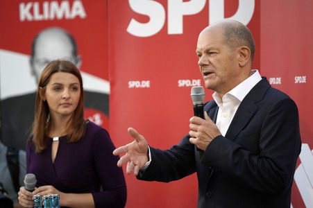 Olaf Scholz und Franziska Giffey beim Zukunftsgespräch in Berlin