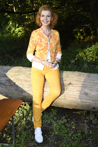 Wiederaufnahme-Premiere 'Schwiegermutter und andere Bosheiten' in München