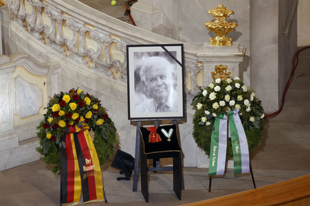 Trauerstaatsakt zu Ehren von Kurt Biedenkopf in Dresden