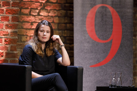 Luisa Neubauer und Bernd Ulrich auf der phil.cologne 2021 in Köln