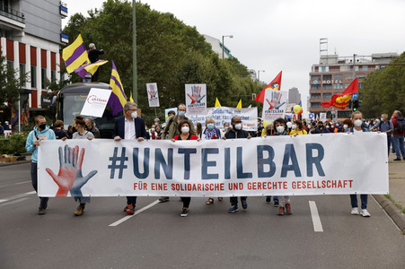 Unteilbar-Großdemonstration 'Für eine solidarische und gerechte Gesellschaft' in Berlin