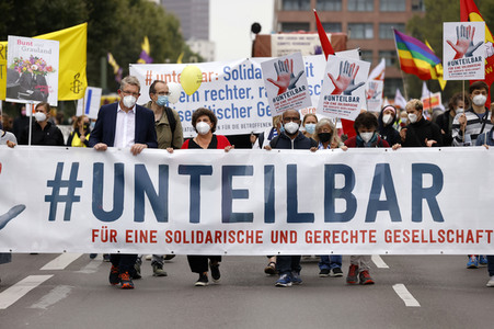 Unteilbar-Großdemonstration 'Für eine solidarische und gerechte Gesellschaft' in Berlin