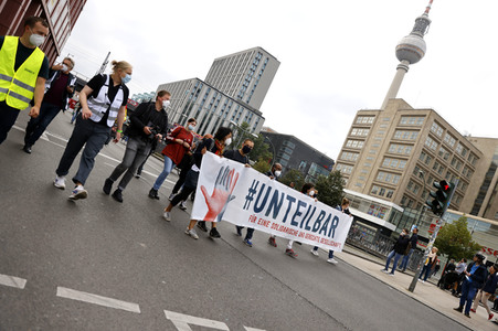 Unteilbar-Großdemonstration 'Für eine solidarische und gerechte Gesellschaft' in Berlin