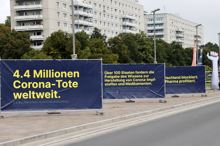 Unteilbar-Großdemonstration 'Für eine solidarische und gerechte Gesellschaft' in Berlin