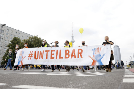 Unteilbar-Großdemonstration 'Für eine solidarische und gerechte Gesellschaft' in Berlin