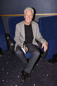 Matinee-Lesung 'Duschen und Zähneputzen - Was im Leben wirklich zählt' in München