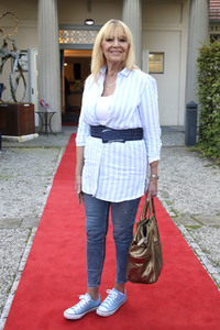 Theaterpremiere 'Dinge, die ich sicher weiß' in Berlin