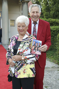 Theaterpremiere 'Dinge, die ich sicher weiß' in Berlin