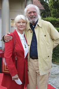 Theaterpremiere 'Dinge, die ich sicher weiß' in Berlin