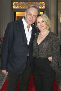 Theaterpremiere 'Dinge, die ich sicher weiß' in Berlin