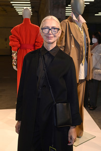 Gruppenausstellung Der Berliner Salon auf der MBFW Berlin Spring/Summer 2022